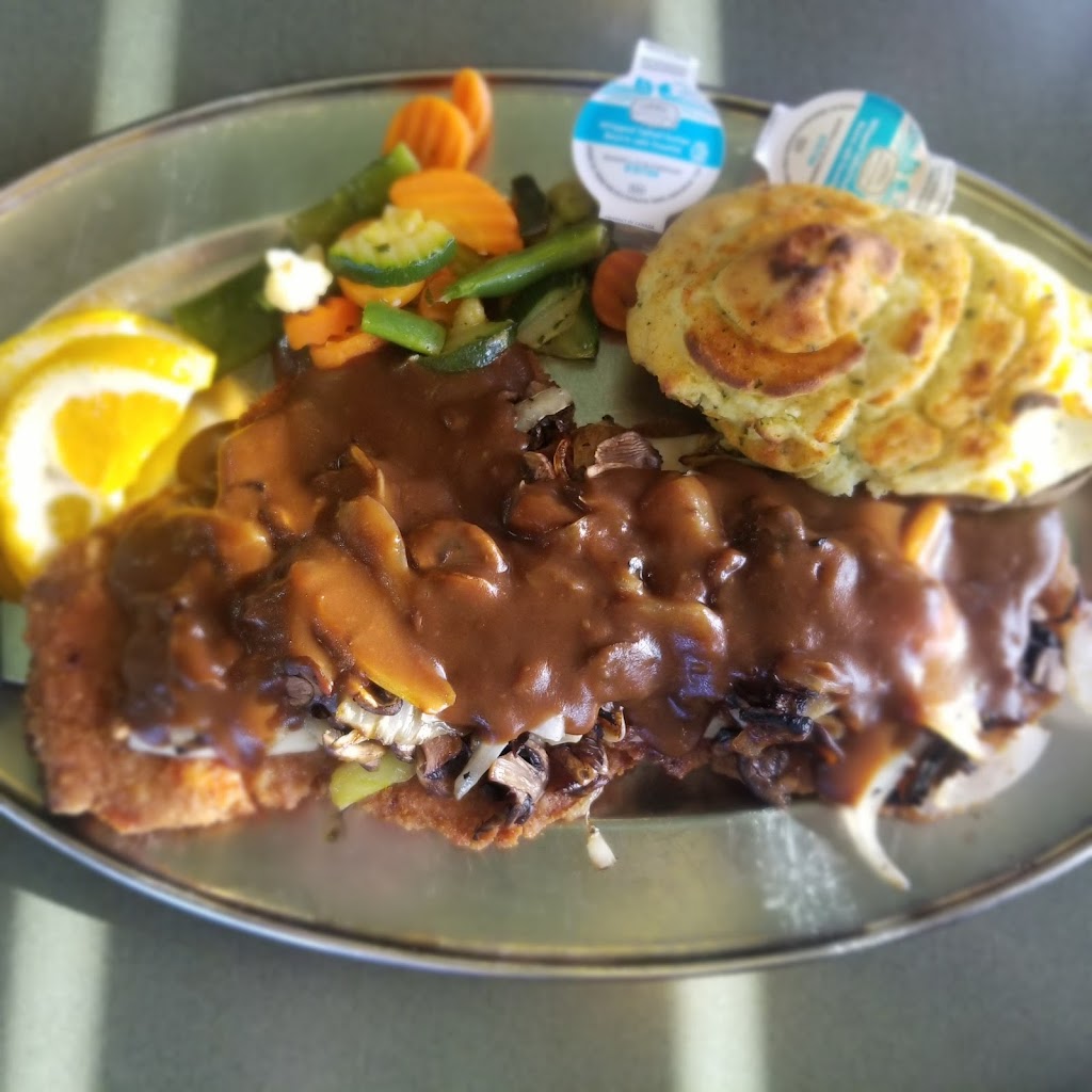 Pepper Tree Family Restaurant | 121 South Service Rd, Wynyard, SK S0A 4T0, Canada | Phone: (306) 554-3665