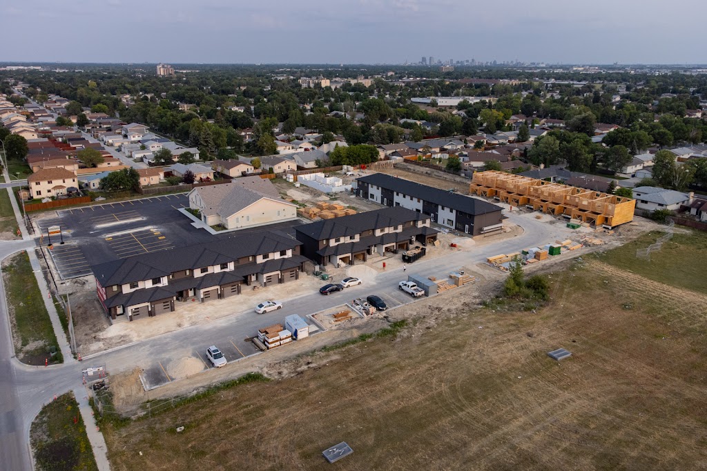 Leila Landing - Forthright Properties | 1650 Leila Ave, Winnipeg, MB R2P 2E5, Canada | Phone: (204) 960-7550