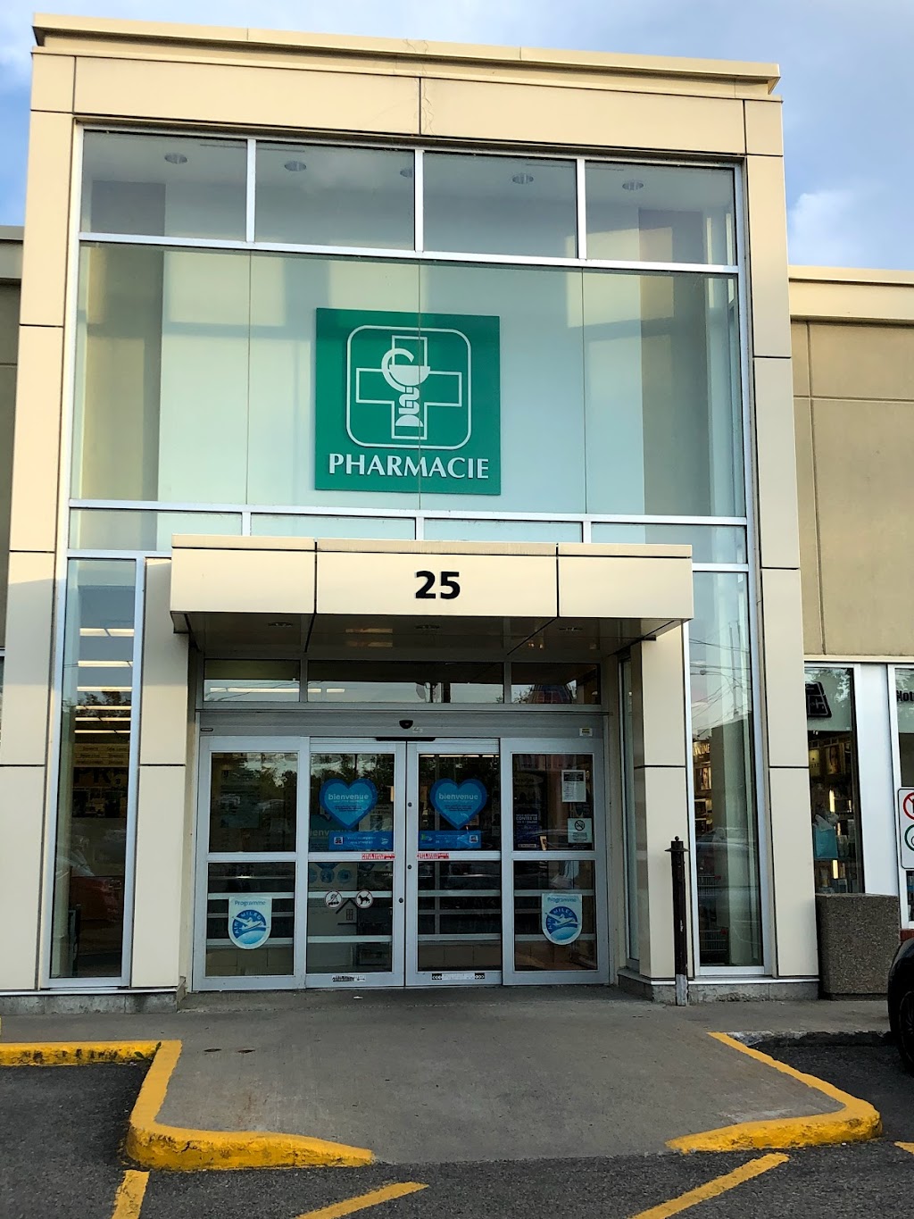 PJC Jean Coutu | 25 Rue St Georges, Saint-Jérôme, QC J7Z 4Z1, Canada | Phone: (450) 432-1120
