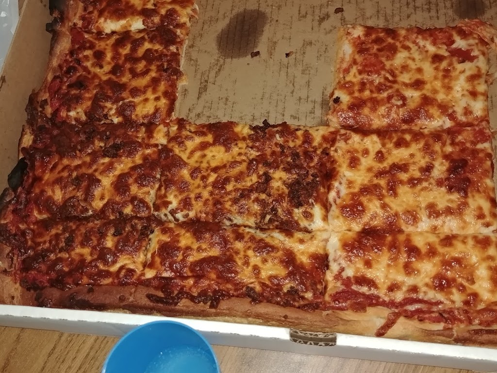 Pirates Pizza Of Beaverton | 328 Mill St, Beaverton, ON L0K 1A0, Canada | Phone: (705) 426-4122