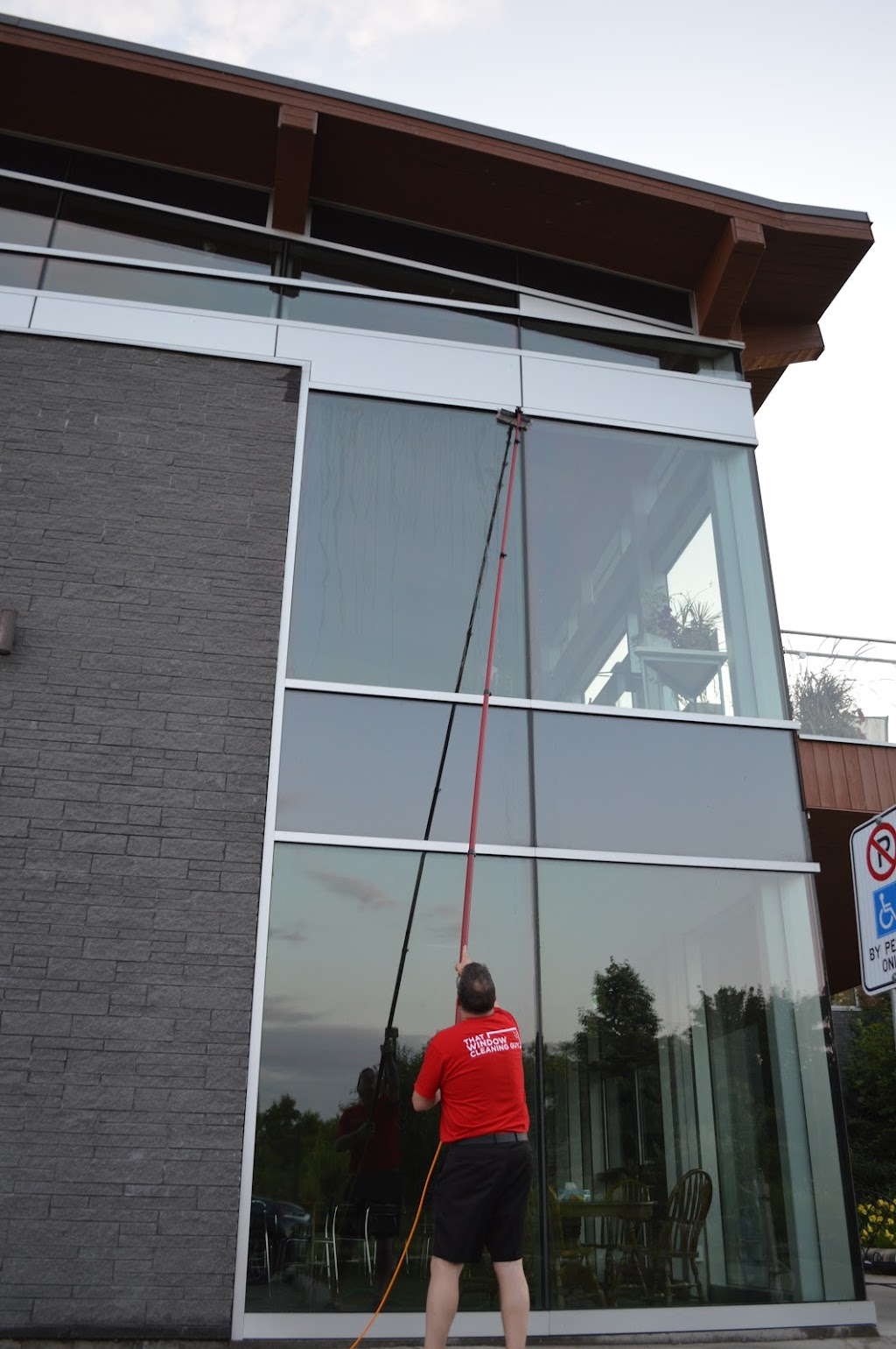 That Window Cleaning Guy | 6-250 Dundas St S Suite 196, Cambridge, ON N1R 8A8, Canada | Phone: (519) 267-7872