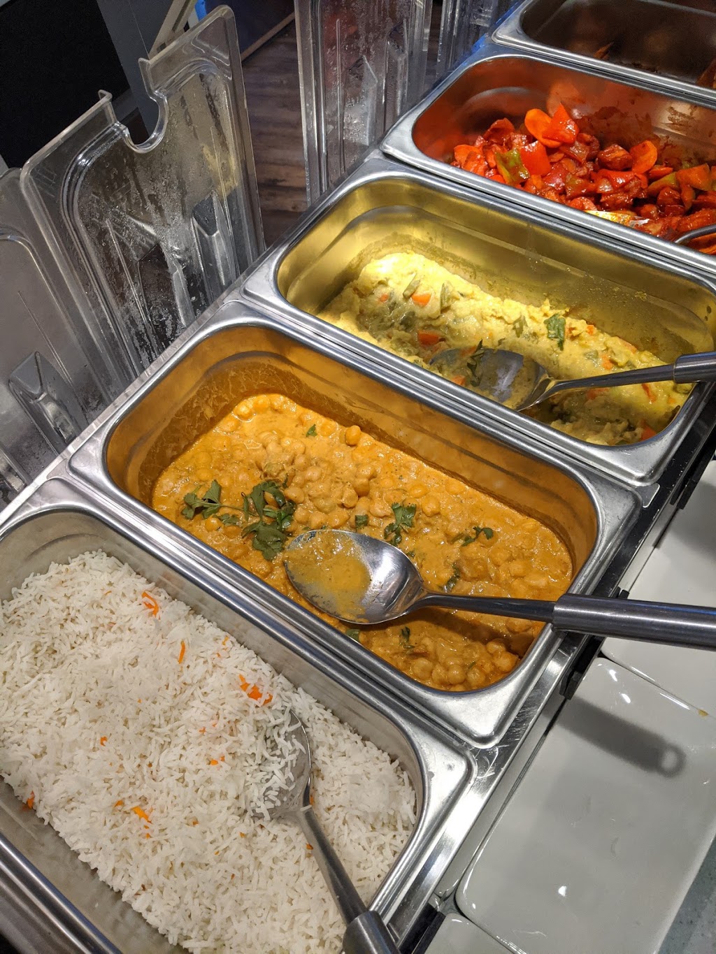 Chrismaria Family Restaurant | 8934 Commercial St #104, New Minas, NS B4N 3C9, Canada | Phone: (902) 680-4444