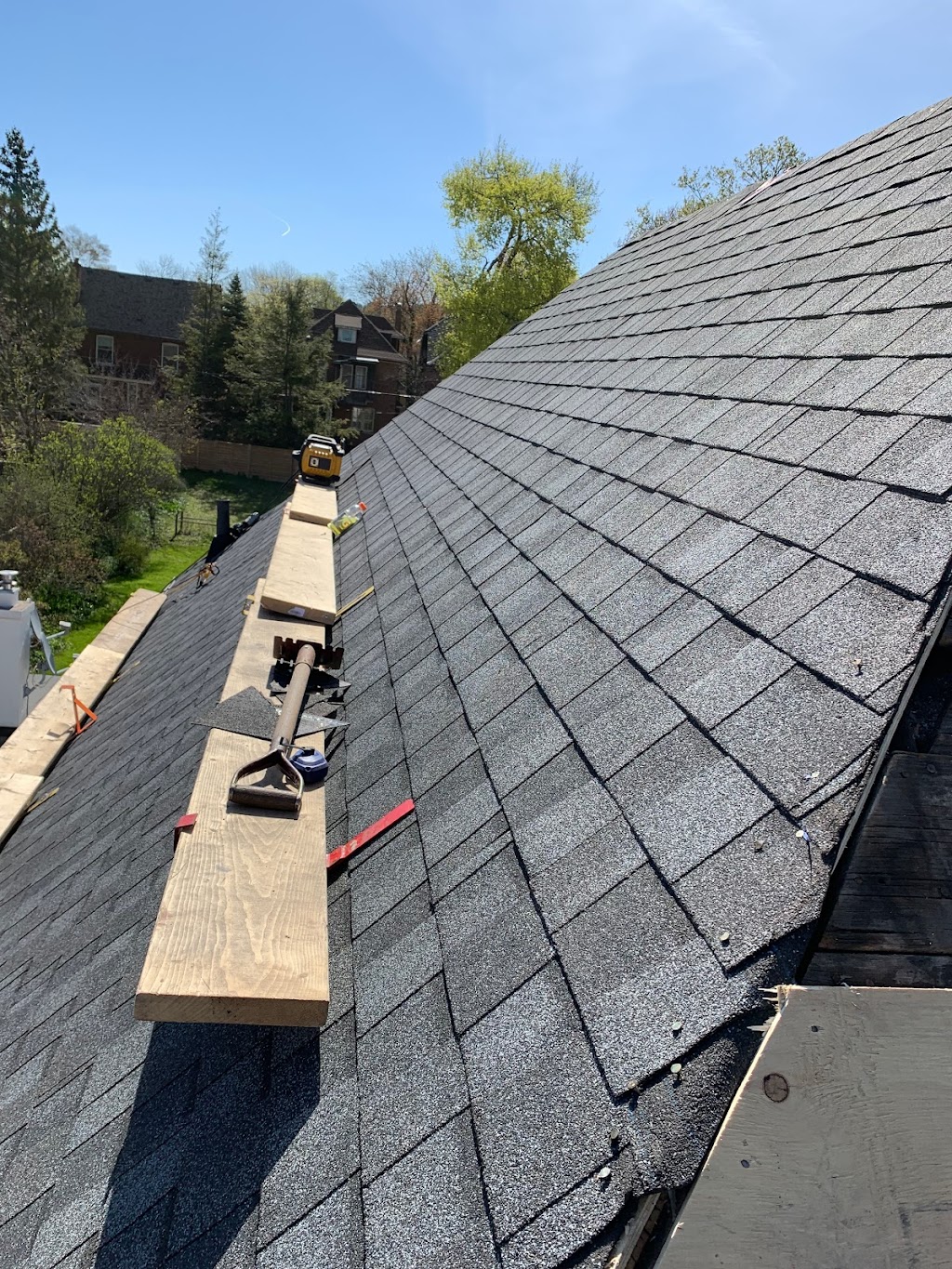 Peak Roofing | 190 Stanley Ave, Hamilton, ON L8P 2L4, Canada | Phone: (905) 746-5792
