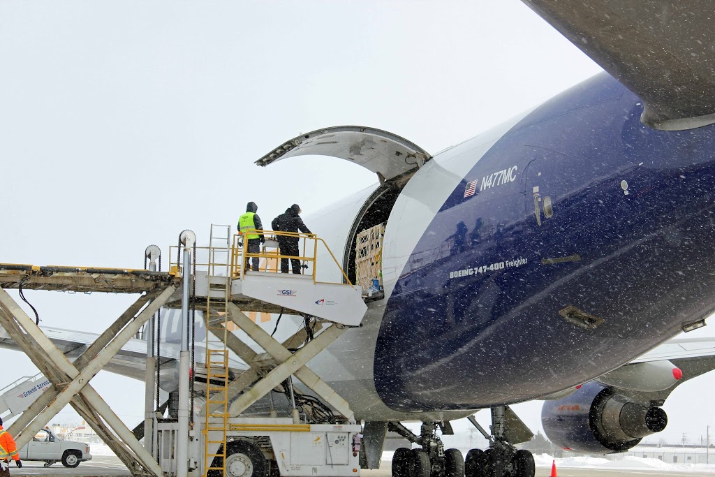 London Air Cargo | 2480 Huron St #1, London, ON N5V 0B1, Canada | Phone: (519) 457-3474