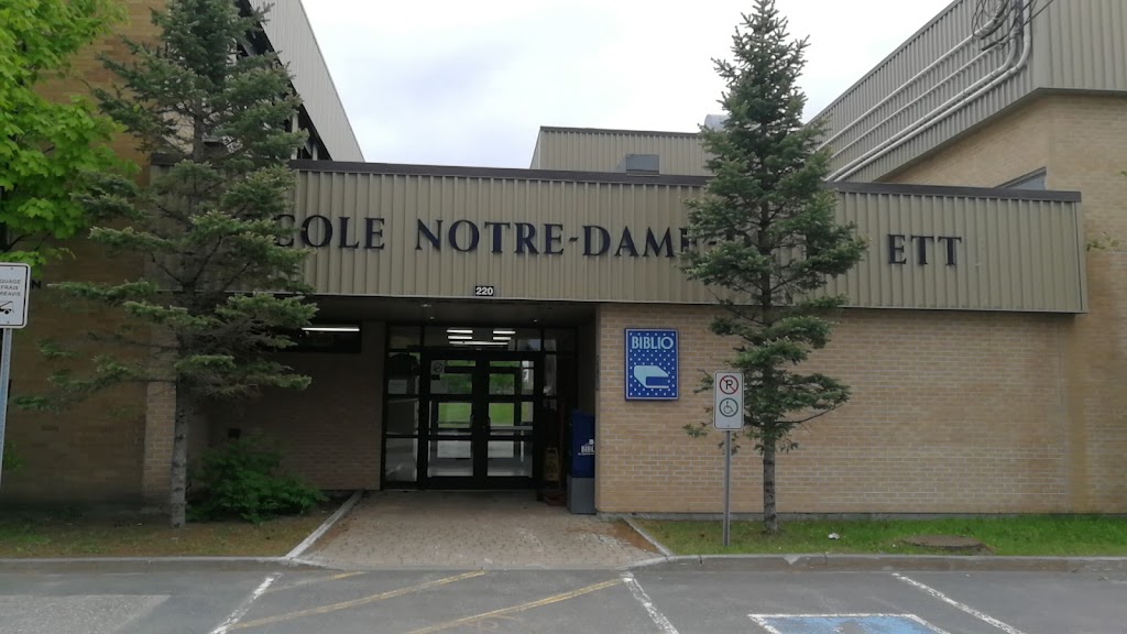 NotreDameDeLorette Elementary School 220 Rue Principale, Saint