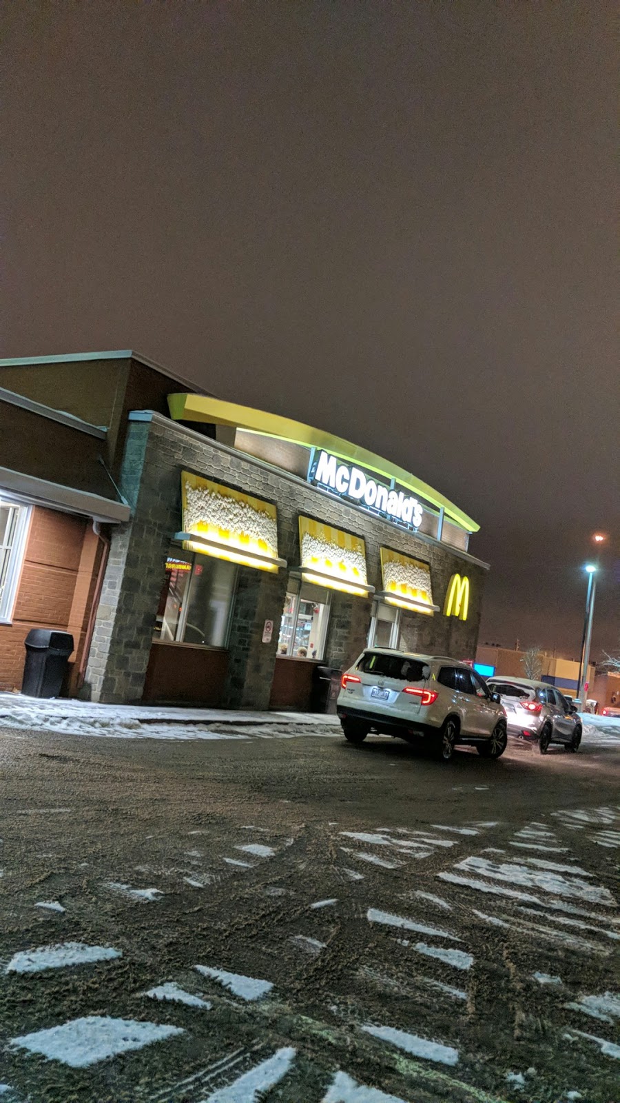 McDonalds | 8000 Avenue des Églises, Charny, QC G6X 1X4, Canada | Phone: (418) 832-2962