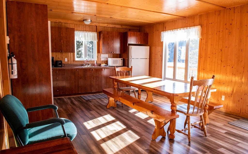 Hunting and Fishing Club Tadoussac | 45 QC-138, Sacré-Coeur, QC G0T 1Y0, Canada | Phone: (418) 235-4723