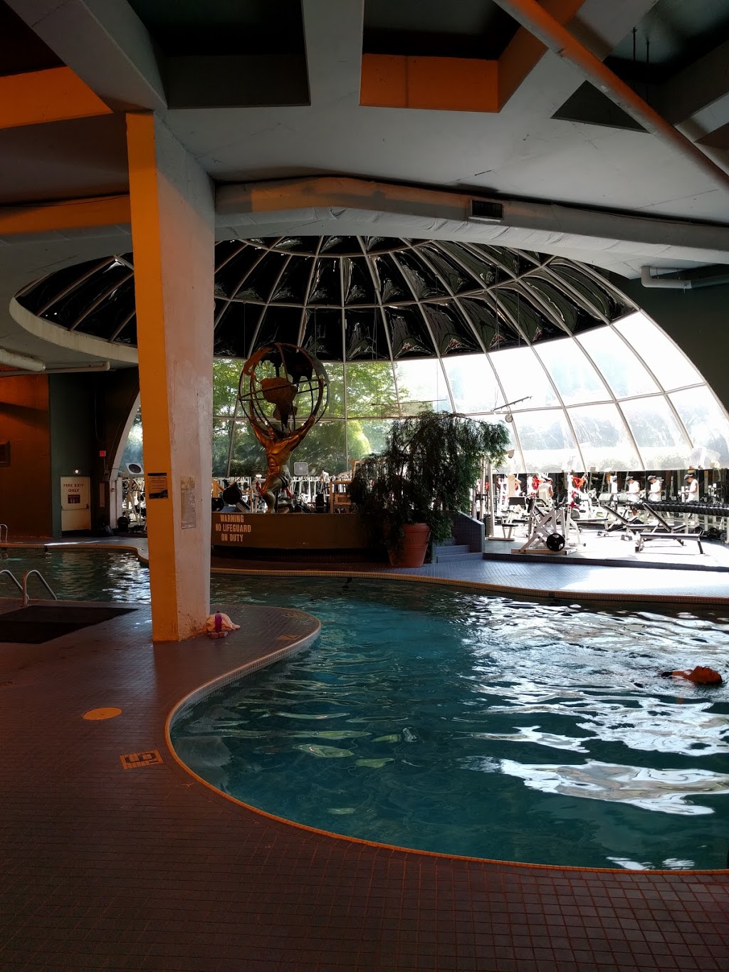 Steve Nash Sports Club | 1989 Marine Dr, North Vancouver, BC V7P 3N5, Canada | Phone: (604) 986-3487