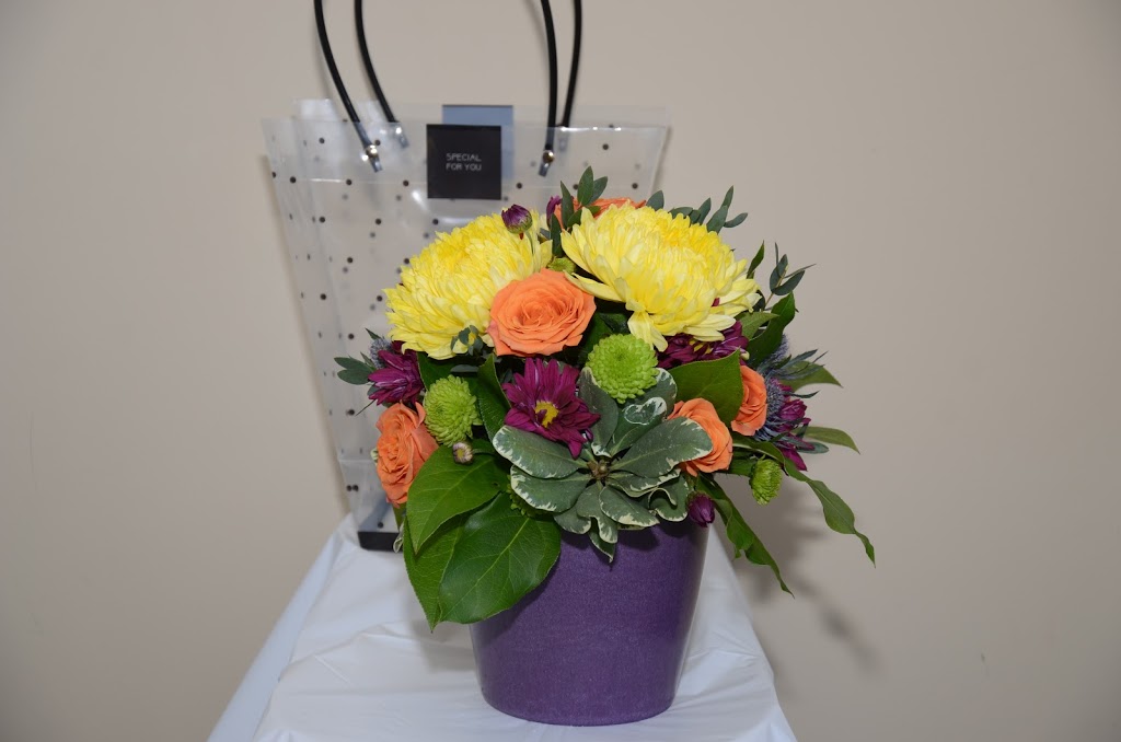Posh Flowers Ltd. | 5225 6 St NE #41, Calgary, AB T2K 5Y4, Canada | Phone: (403) 615-6815
