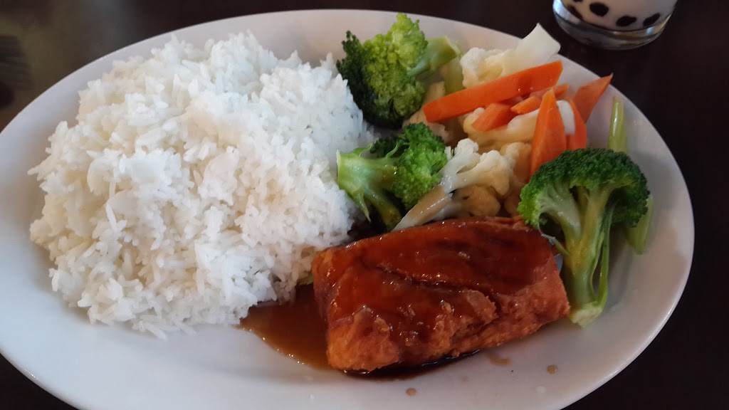 Saigon Pearl | 9650 Harvest Hills Boulevard NE #901, Calgary, AB T3K 0B3, Canada | Phone: (403) 532-3999