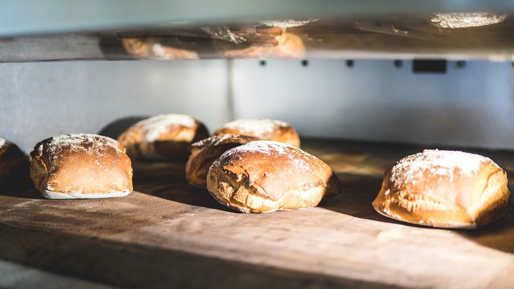 Boulangerie Artisanale eBou | 129 Rue Principale, Saint-Sauveur, QC J0R 1R6, Canada | Phone: (450) 227-2256