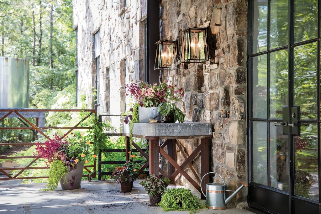 Elm Ridge Lighting And Interiors Inc | 389 Barton St, Stoney Creek, ON L8E 2L2, Canada | Phone: (905) 664-1912