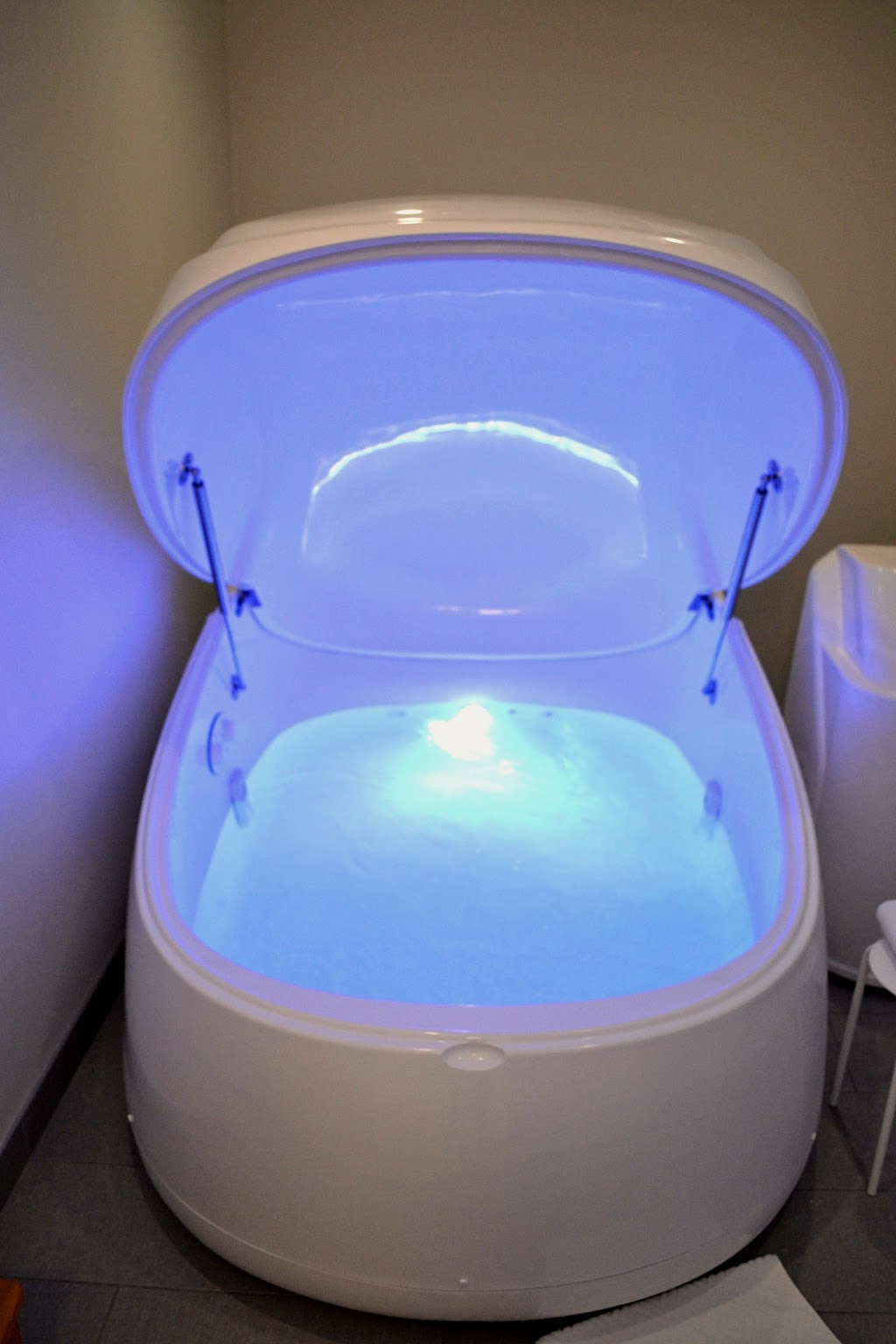 Soul Float | 1851 Sirocco Dr SW #108, Calgary, AB T3H 4R5, Canada | Phone: (403) 460-2705