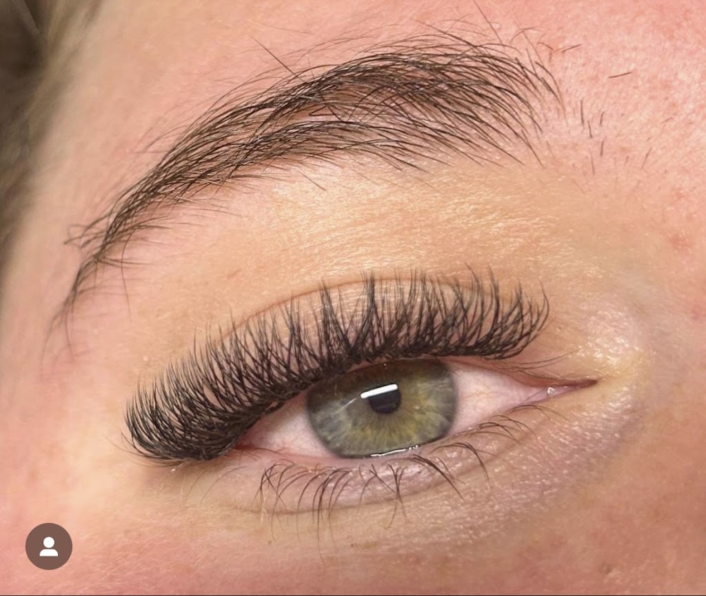 M Hair Pro | 5660 Ch. de Chambly Local 202, Saint-Hubert, QC J3Y 7E5, Canada | Phone: (514) 995-3813