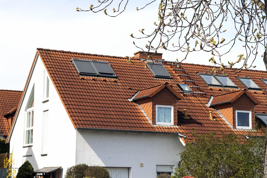 Macbeth Roofing Burnaby | 4307 Percival Ave, Burnaby, BC V5G 3S4, Canada | Phone: (604) 359-5164