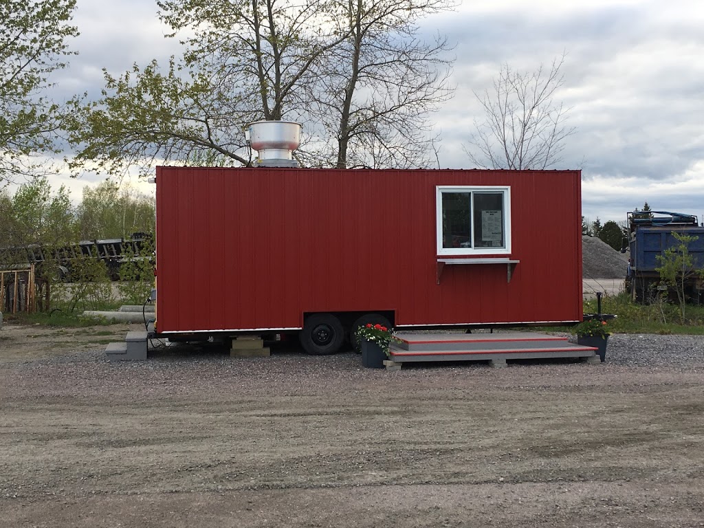 Hwy Chipstand | 18 Front St, Sturgeon Falls, ON P2B 3L3, Canada | Phone: (705) 491-0823