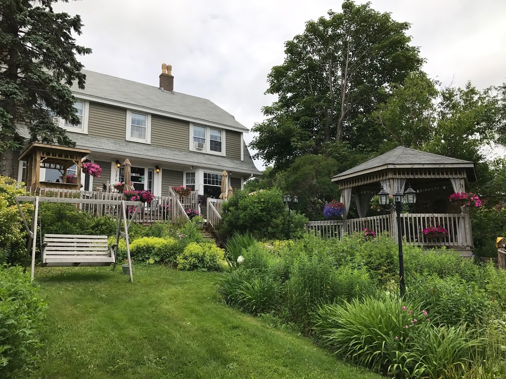 Baccalieu Bed and Breakfast | 170 Water St, Carbonear, NL A1Y 1B9, Canada | Phone: (709) 596-2594