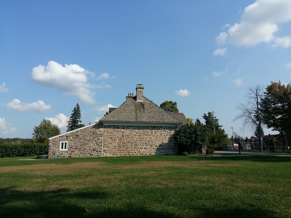 Fort Chambly National Historic Site | 2 Rue de Richelieu, Chambly, QC J3L 2B9, Canada | Phone: (450) 658-1585