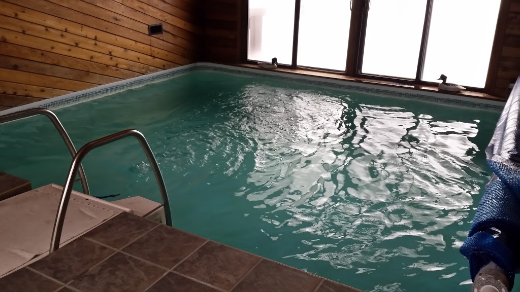 Westwind Inn | 37 Fire Rte 21 Rd, Buckhorn, ON K0L 1J0, Canada | Phone: (705) 657-8095