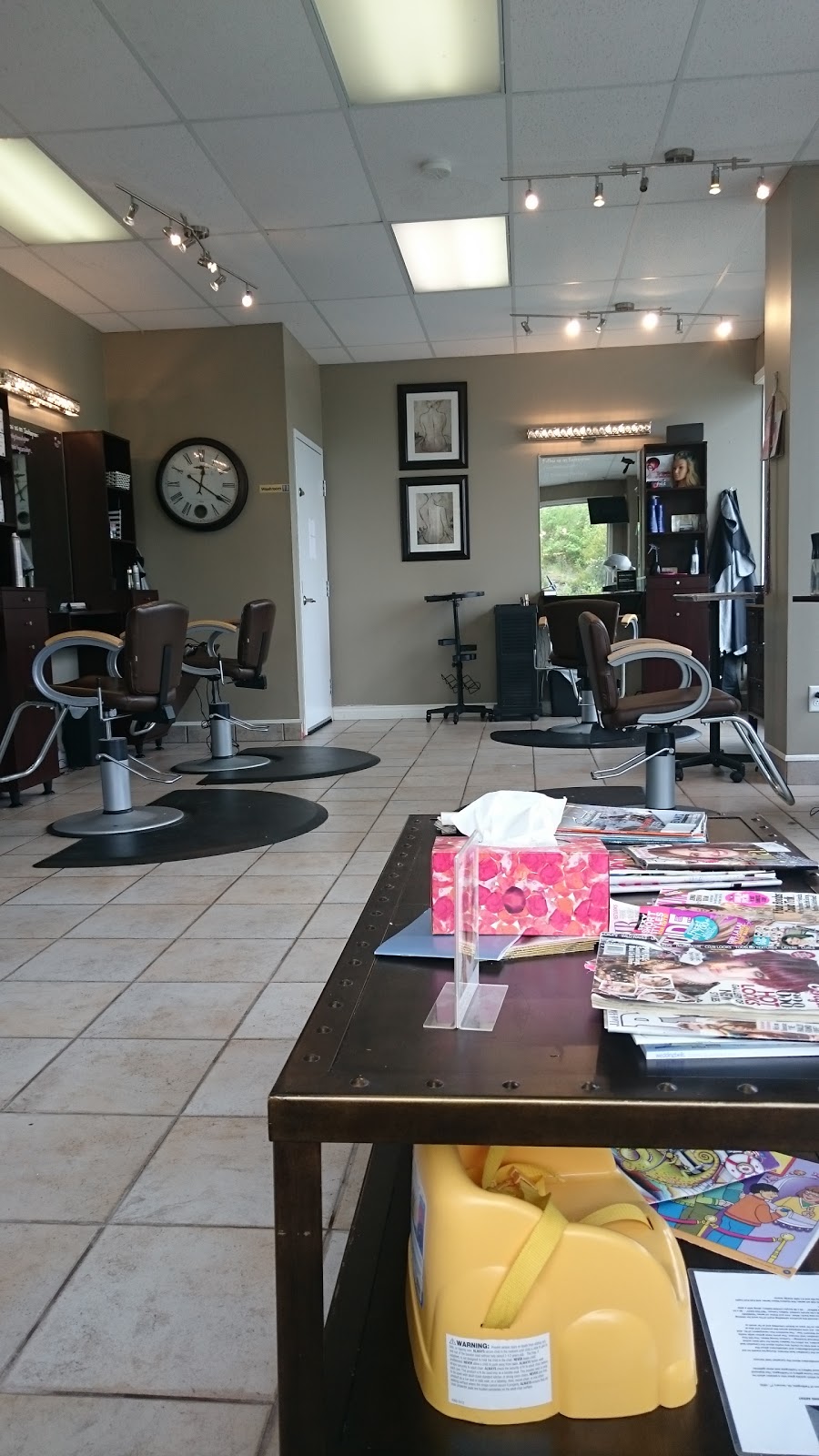 Edge Beauty Bar | 1395 Torbay Rd A, Torbay, NL A1K 1B3, Canada | Phone: (709) 233-3343