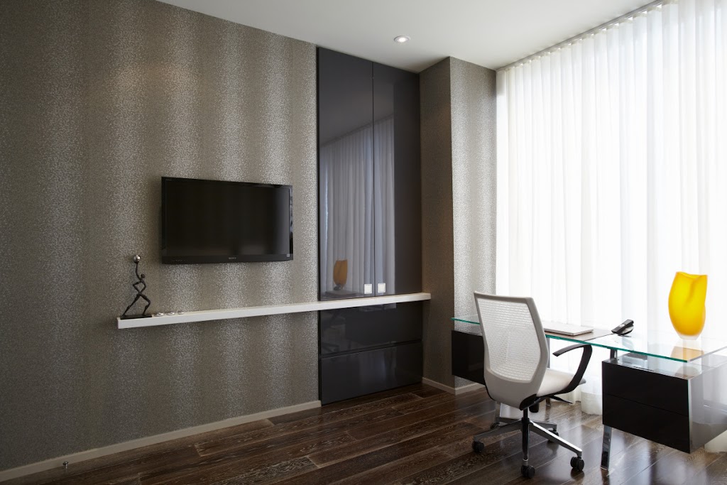 Crayon Design Co Inc | 14 Cedar Pointe Dr unit 1511, Barrie, ON L4N 5R7, Canada | Phone: (705) 252-3004