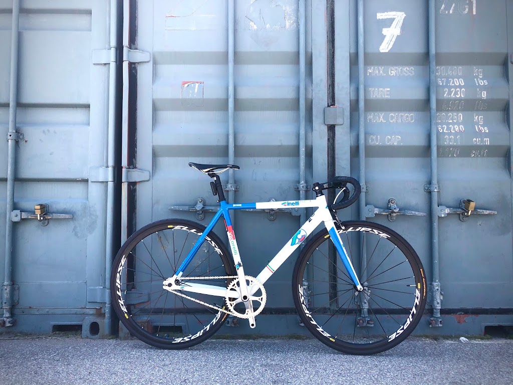Bikes on Wheels | 309 Augusta Ave, Toronto, ON M5T 2M2, Canada | Phone: (416) 966-2453