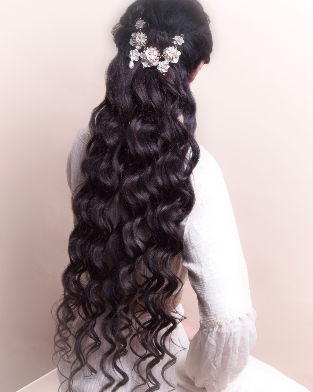 JoNo Hair | 5B Behind Home Hardware/ Back Lane Beside Train Tracks on, 1005 Alpha Lake Rd 2nd Floor, Whistler, BC V8E 0H5, Canada | Phone: (604) 902-9419