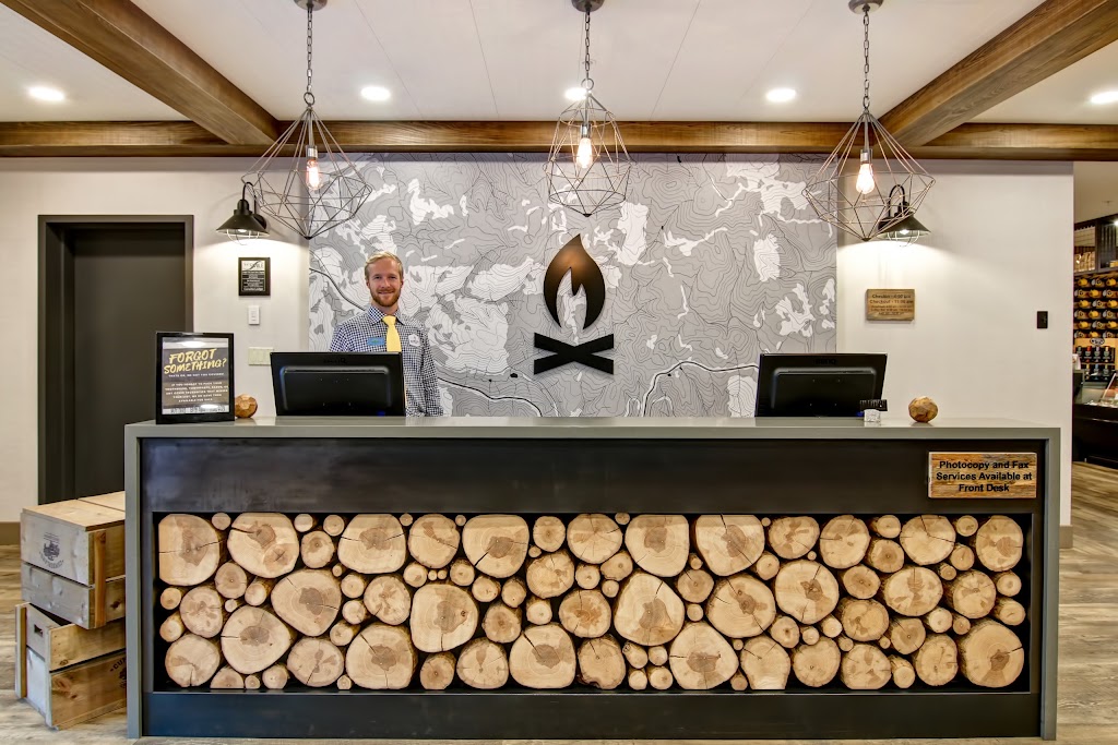 Canalta Lodge | 545 Banff Ave #1B5, Banff, AB T1L 1B5, Canada | Phone: (403) 762-2112