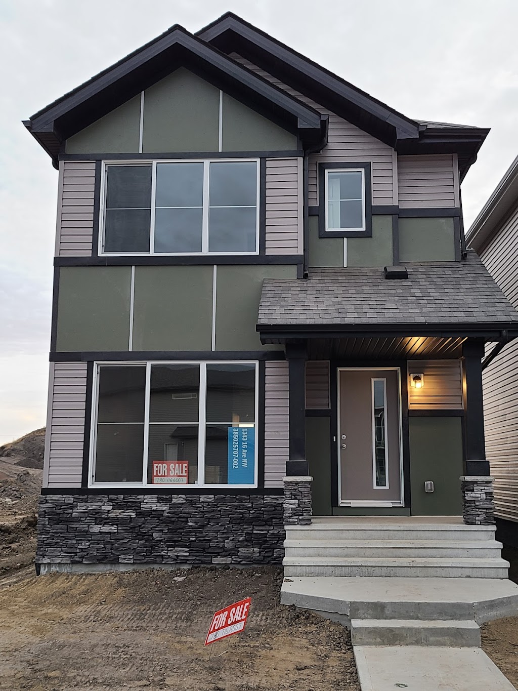 Karanjot Mundi and Harpreet Mundi | 1343 16 Ave NW, Edmonton, AB T6T 2N7, Canada | Phone: (587) 566-7110