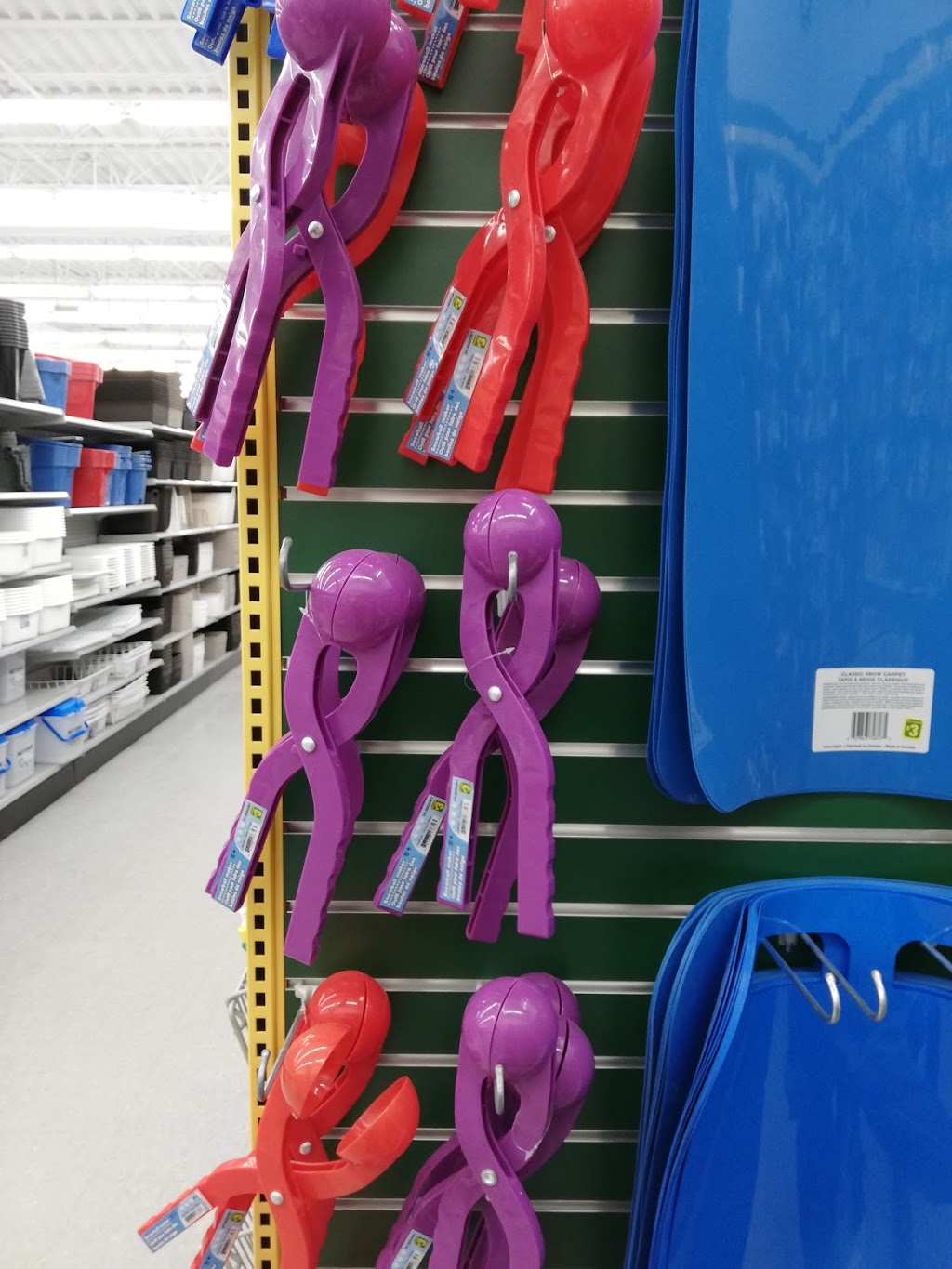 Dollarama | Country Fair Mall, 250 Erie St S, Leamington, ON N8H 3C2, Canada | Phone: (519) 325-0732