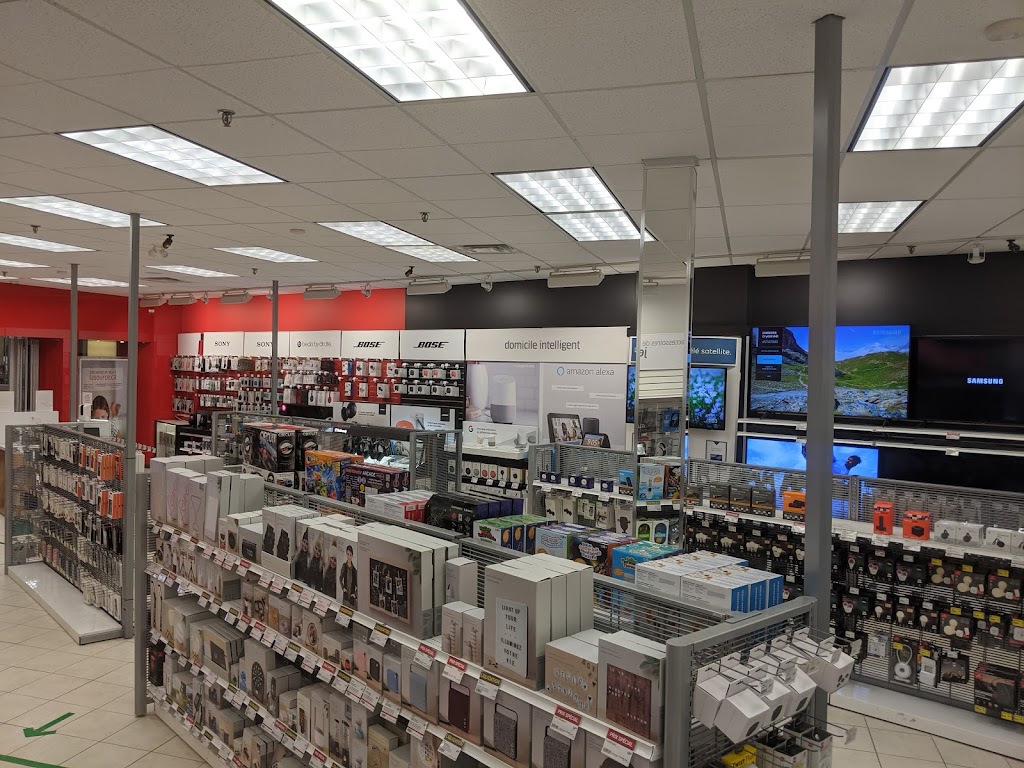 Galeries La Pocatière (Les) | 161 QC-230, La Pocatière, QC G0R 1Z0, Canada | Phone: (418) 856-1550