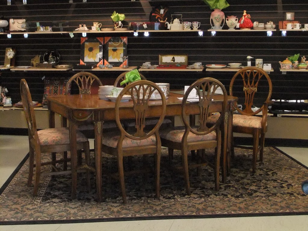 ChicaBoom Consignment Caledon | 18371 Hurontario St #5, Caledon Village, ON L7K 0X7, Canada | Phone: (519) 927-9300