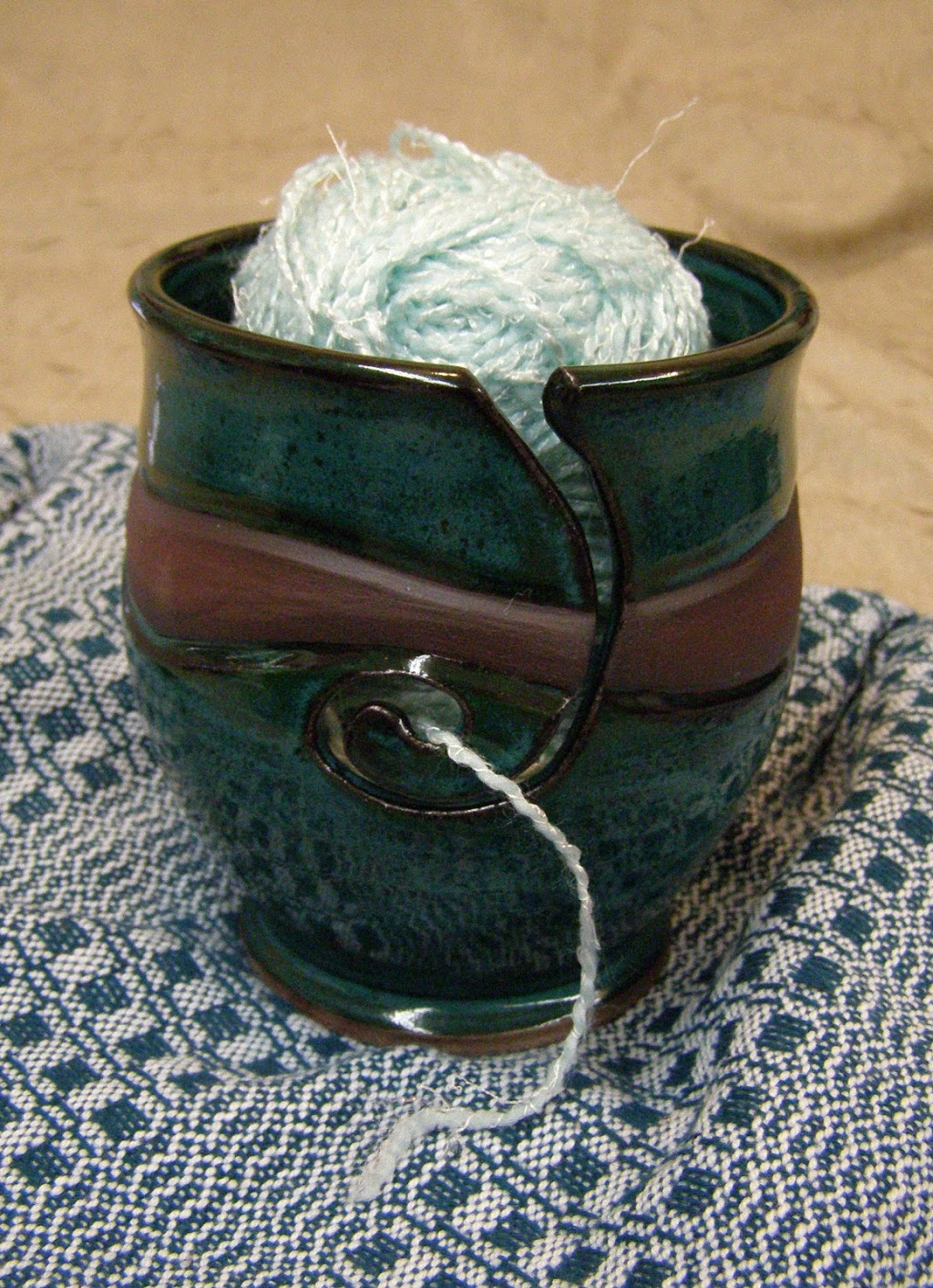 Knut Pottery | 2550 Powder Point Rd, Nanoose Bay, BC V9P 9E8, Canada | Phone: (250) 468-7633