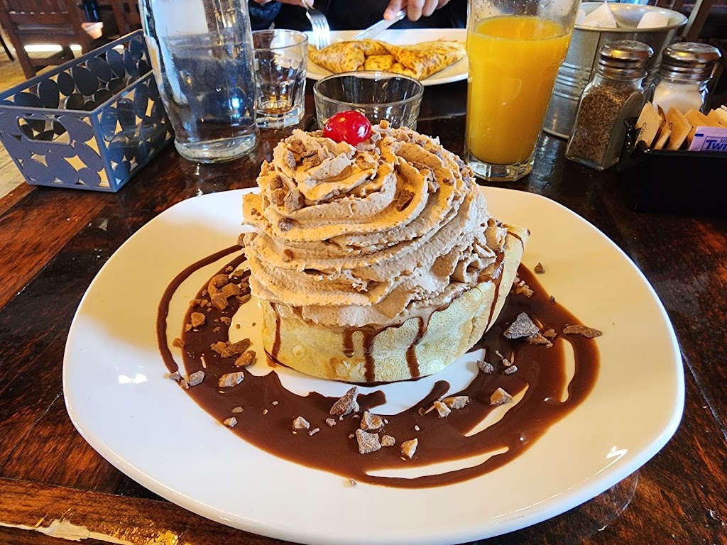La maison de la crêpe | 127 Chem. de Kandahar, Mont-Tremblant, QC J8E 1E2, Canada | Phone: (819) 681-4555
