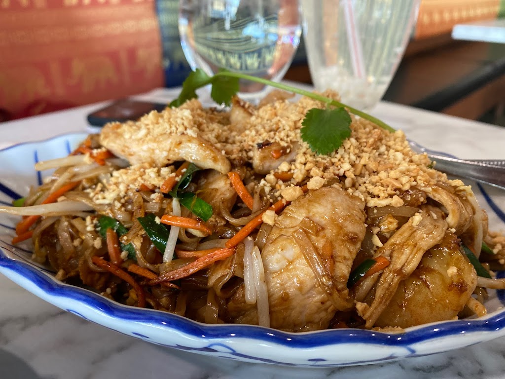 Syphay Restaurant | 4428 Calgary Trail NW, Edmonton, AB T6H 4A6, Canada | Phone: (780) 438-8338