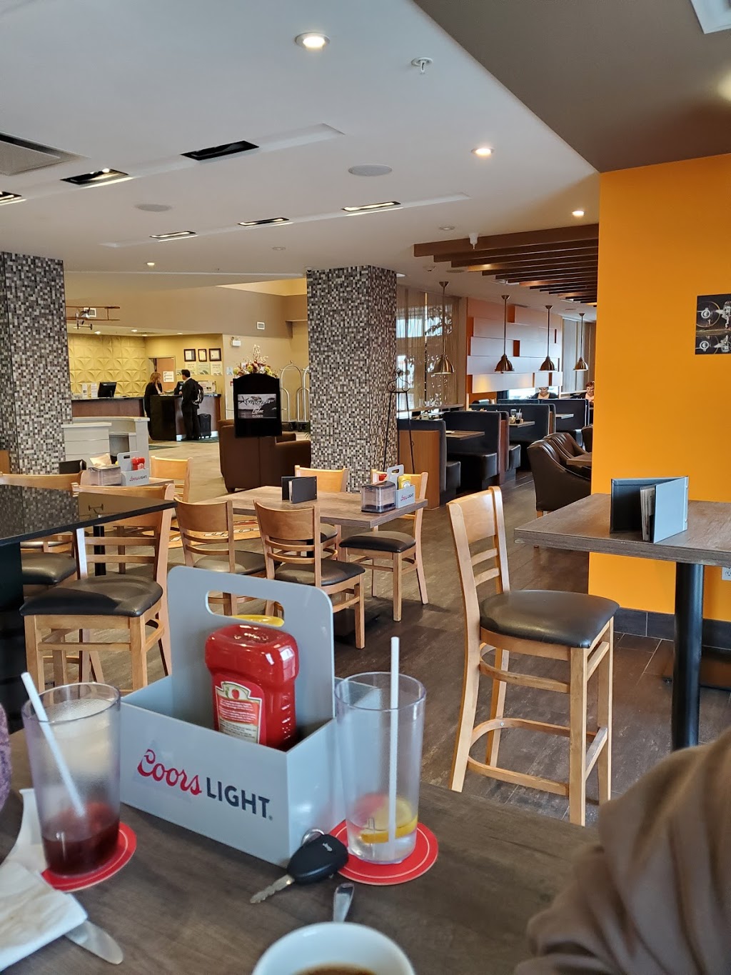Wingn it Leduc | 7120 Sparrow Dr, Leduc, AB T9E 8A5, Canada | Phone: (780) 739-7373