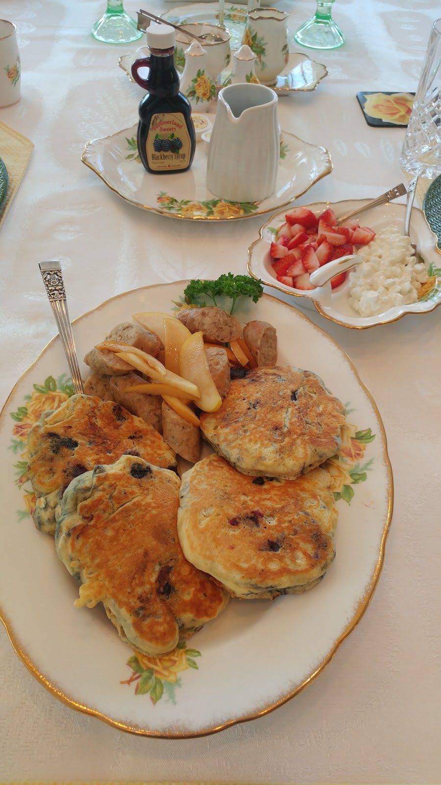 Yellow Rose Catering | 504 Curlew Dr, Kelowna, BC V1W 4K9, Canada | Phone: (250) 764-5257