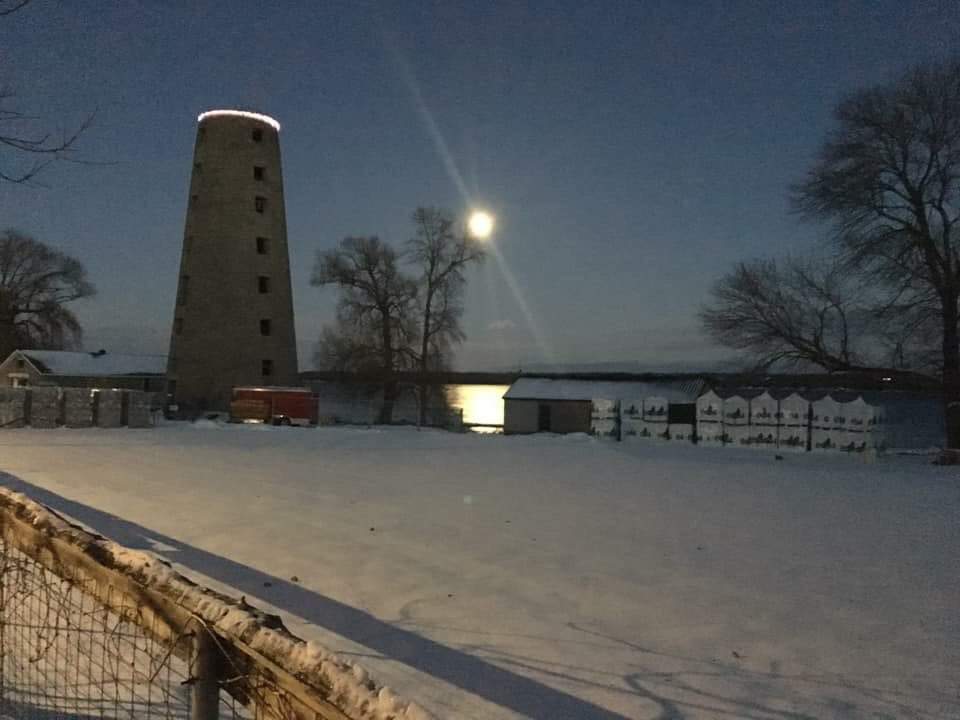 Maitland Tower | 1243 2, Maitland, ON K0E 1P0, Canada | Phone: (416) 948-5934