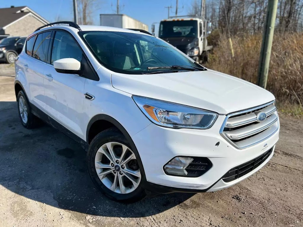 Automobiles Akil - Masson | 3360 Mnt Masson, Laval, QC H7B 1E2, Canada | Phone: (514) 777-3661