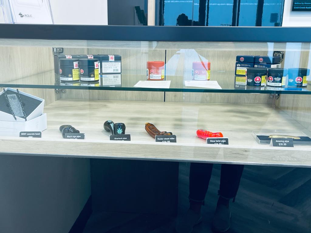 Cannabis House Ambleside | 16436 Ellerslie Rd SW, Edmonton, AB T6W 4S8, Canada | Phone: (587) 489-5889
