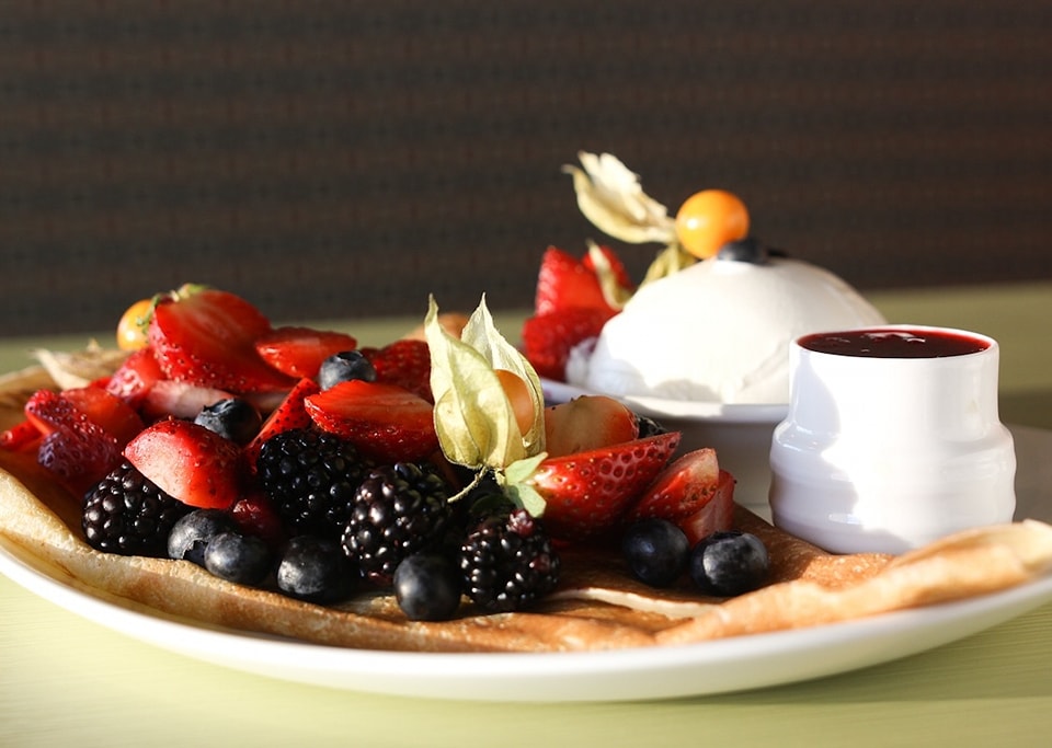 Oeuf & Cie Dix 30 | 8840 Boulevard Leduc, Brossard, QC J4Y 0B3, Canada | Phone: (450) 656-8111