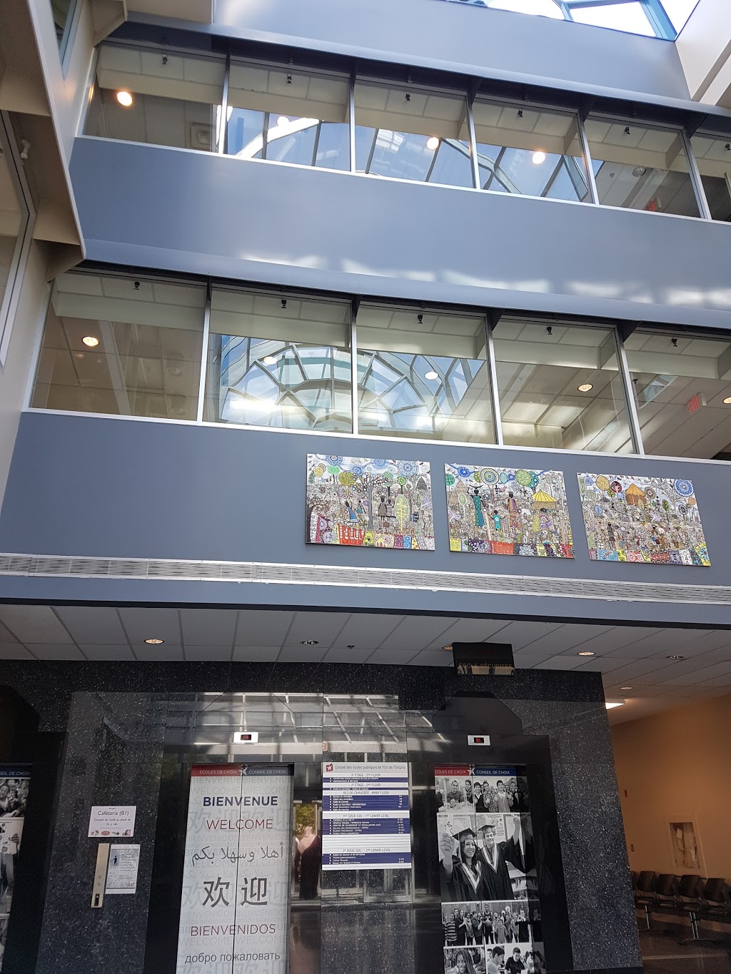 École secondaire publique lAlternative | 2445 St Laurent Blvd, Ottawa, ON K1G 6C3, Canada | Phone: (613) 745-0369