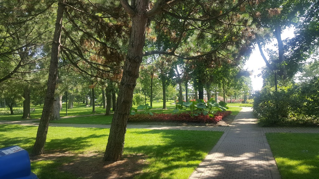 Birchmount Park | 93 Birchmount Rd, Scarborough, ON M1N 3J7, Canada | Phone: (416) 396-4311