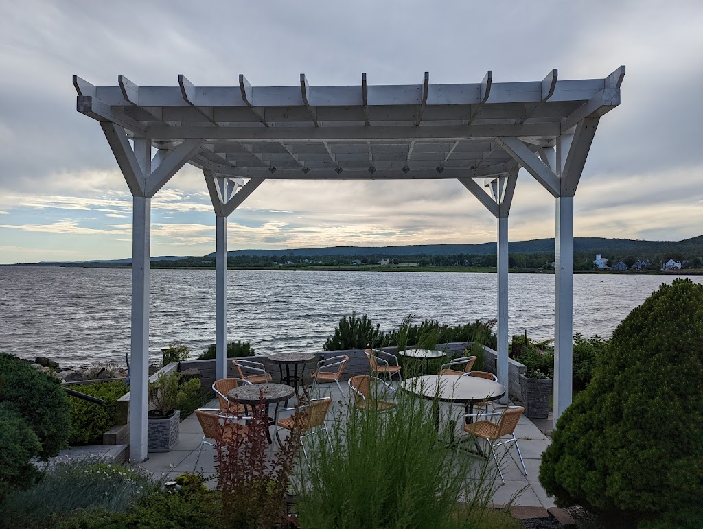 Restaurant Composé | 235 St George St, Annapolis Royal, NS B0S 1A0, Canada | Phone: (902) 532-1251
