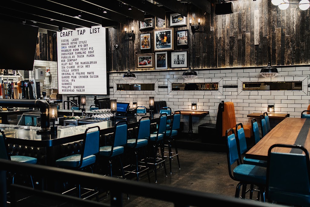 Browns Crafthouse 124th St. | 10141 124 St, Edmonton, AB T5N 1P5, Canada | Phone: (780) 761-1240