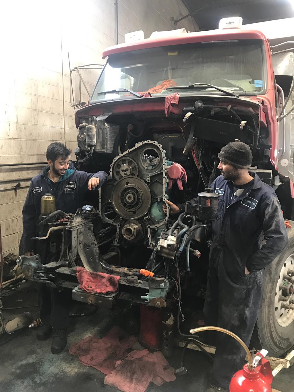 Rai Truck Repair | 7110 Tranmere Dr, Mississauga, ON L5S 1L9, Canada | Phone: (416) 358-6152