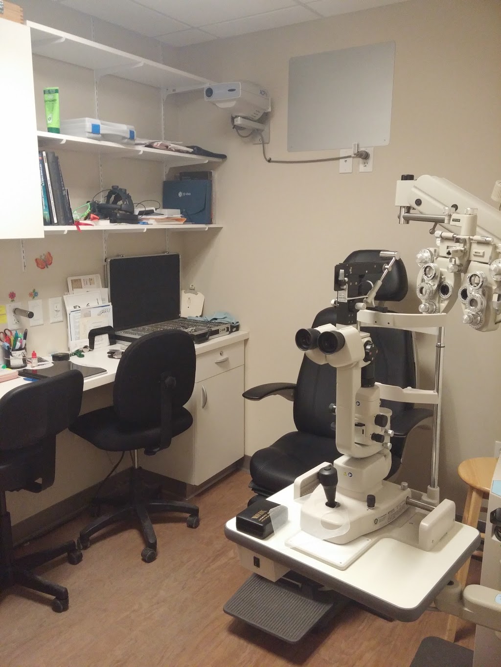 Dr. Janelle Kings Optometric Clinic | 110 Place dOrléans Dr #2160, Orléans, ON K1C 2L9, Canada | Phone: (613) 841-2324