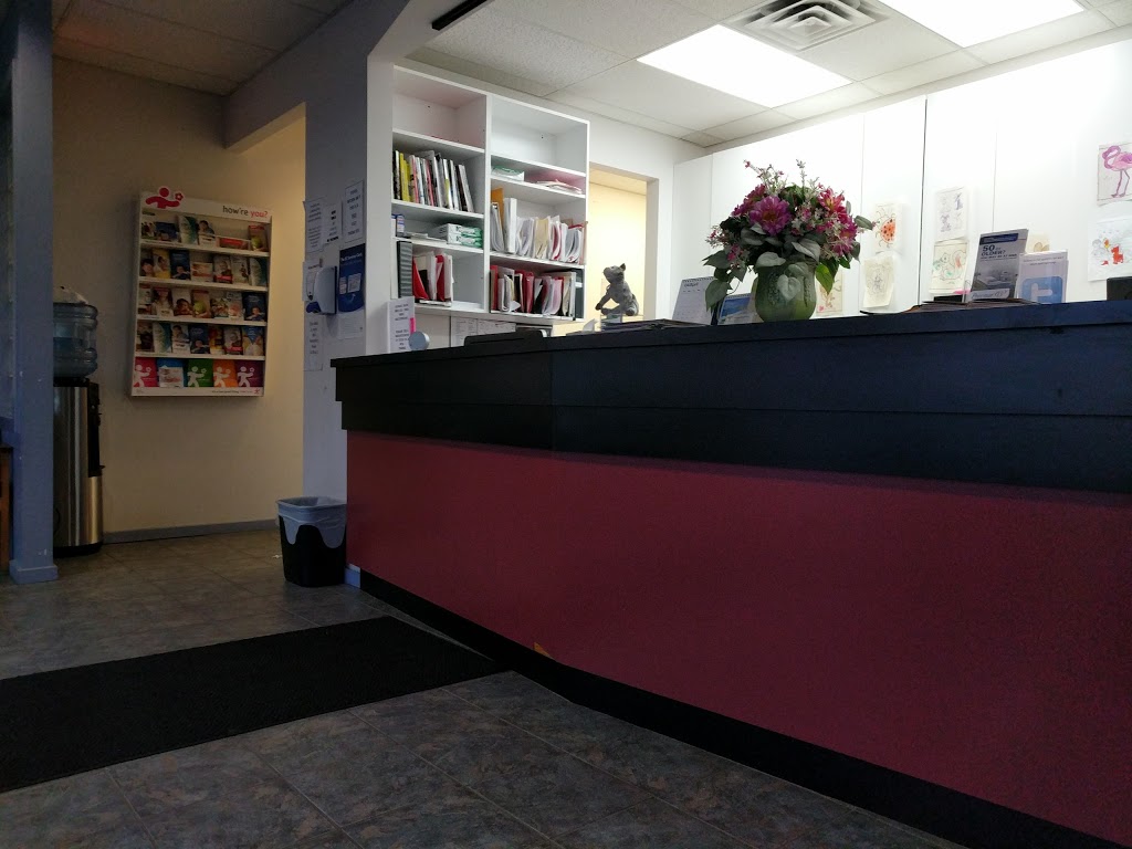 Fraser Highway Medical Clinic | 27109 Fraser Hwy, Aldergrove, BC V4W 3R2, Canada | Phone: (604) 856-1717