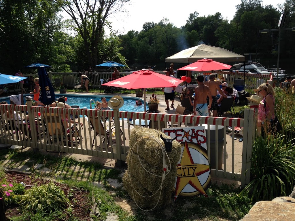 Bar La Marina | 258 Route du Long-Sault, Saint-André-dArgenteuil, QC J0V 1X0, Canada | Phone: (450) 537-3079