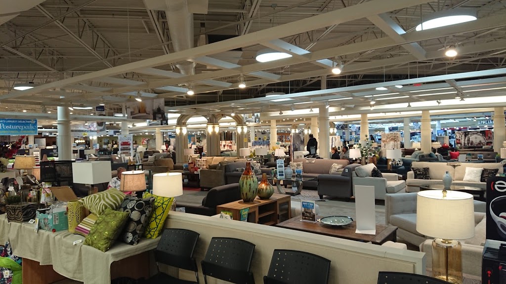 Leons Furniture | 25 Harry Walker Pkwy, Newmarket, ON L3Y 7B3, Canada | Phone: (905) 953-1617